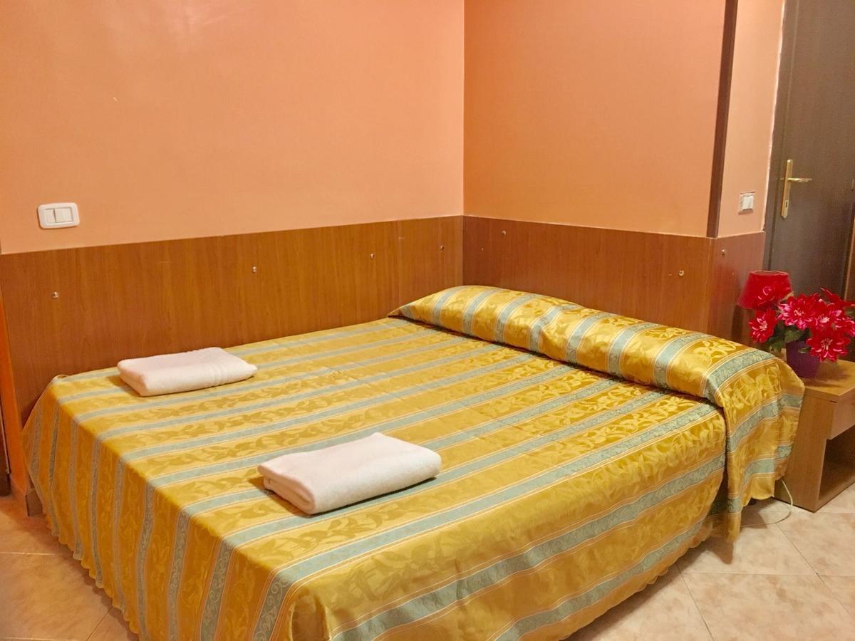 Roma Guest House Extérieur photo